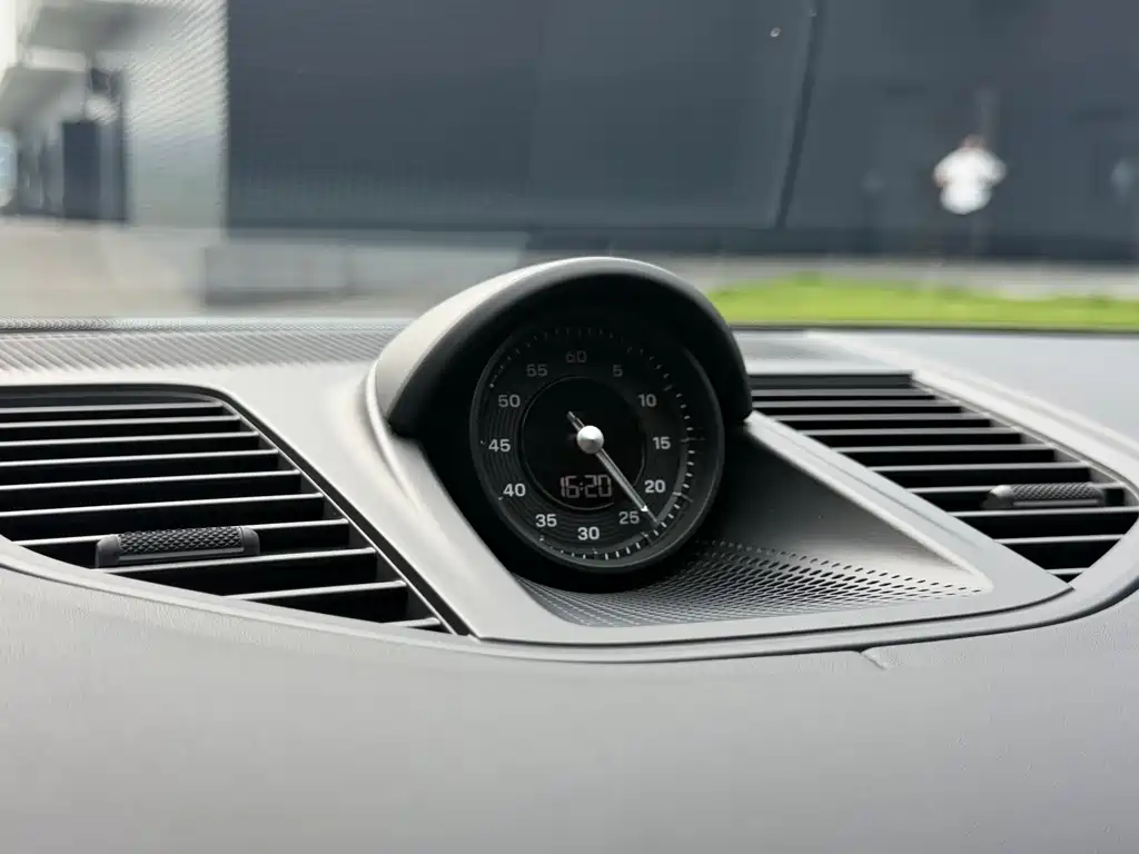 Porsche Panamera 2025 — фото 16
