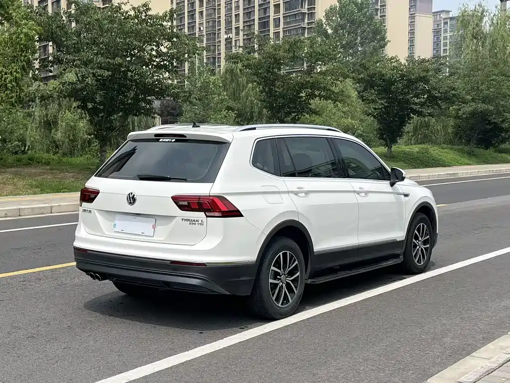 Volkswagen Tiguan L 2018 — фото 5