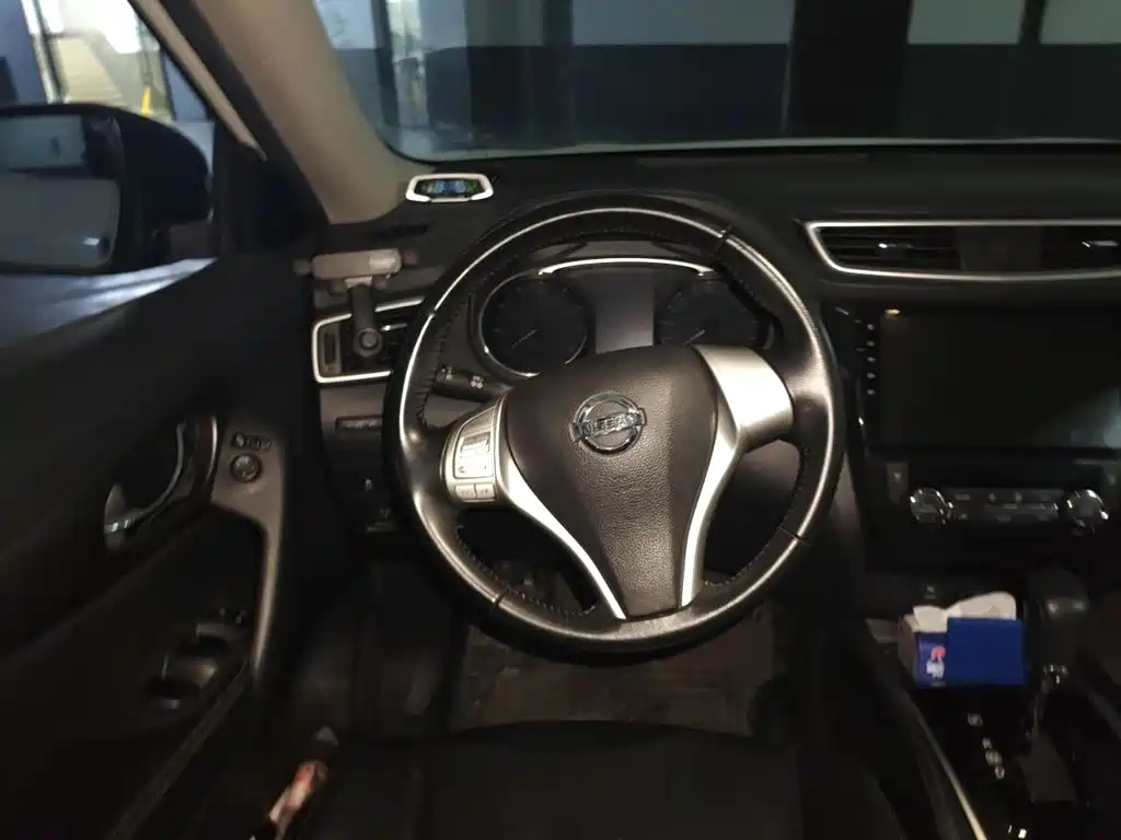 Nissan X-Trail 2015