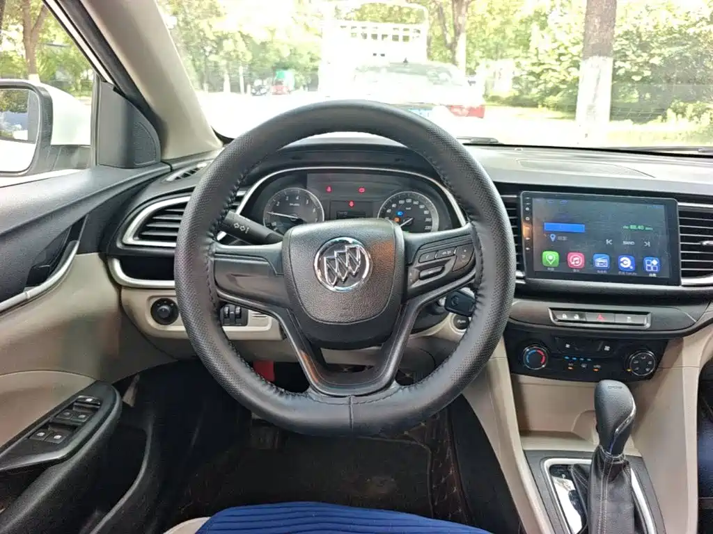 Buick Excelle 2018 — фото 11