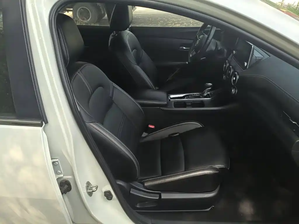Nissan Sylphy 2020 — фото 25