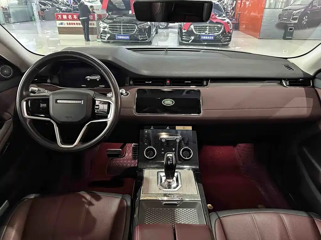 Land Rover Evoque 2023 — фото 8
