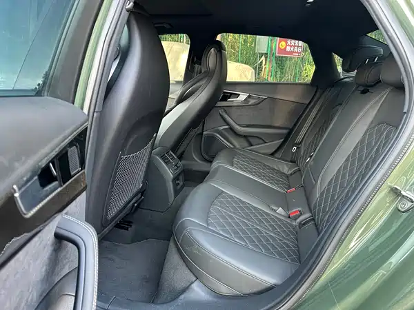 Audi S4 2025