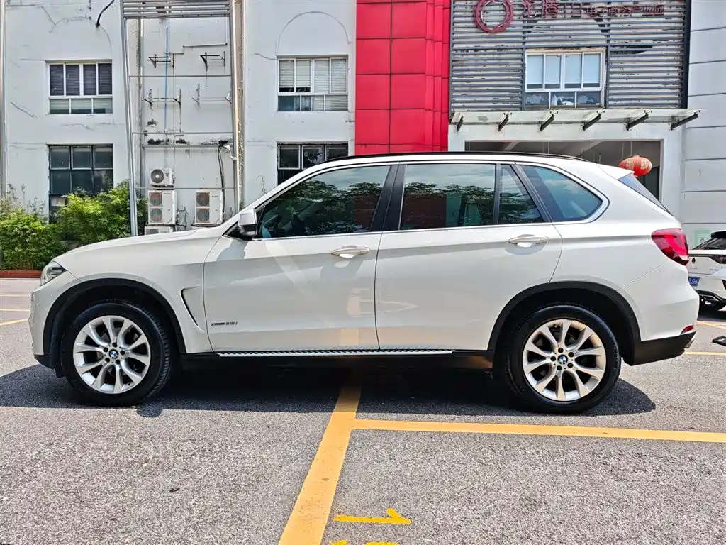 BMW X5 2018 — фото 8