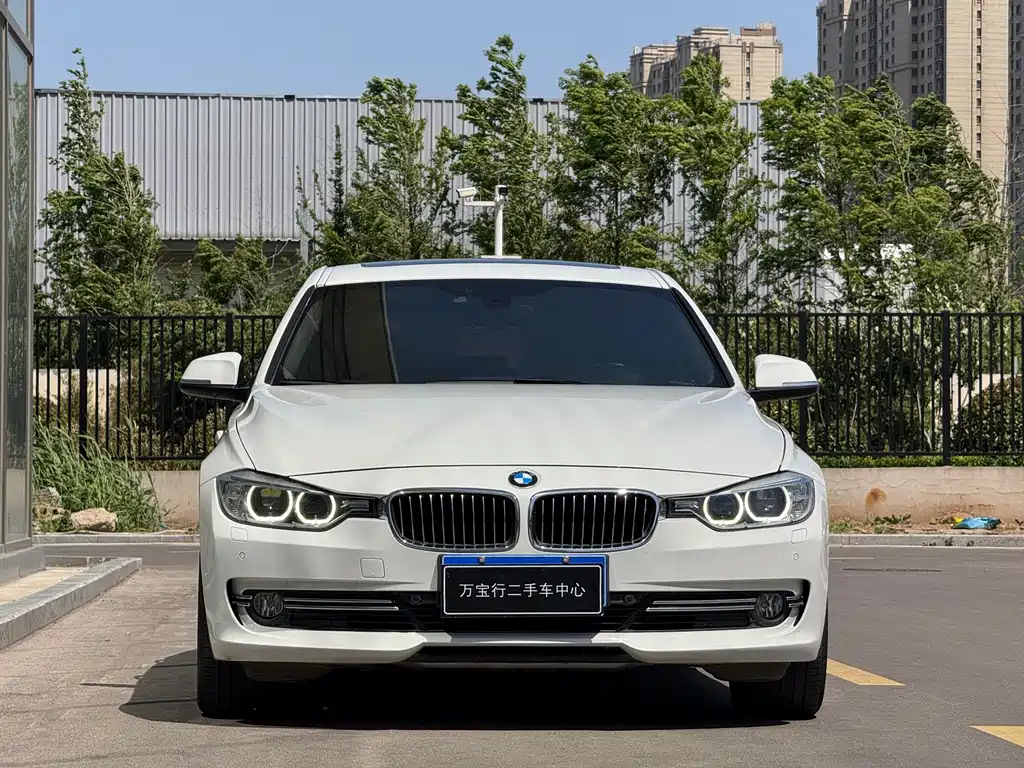 BMW 3 Series 2014 — фото 17