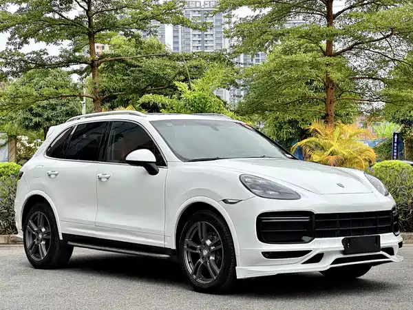 Porsche Cayenne 2011