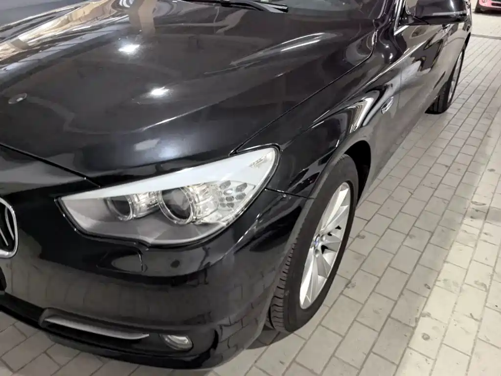 BMW 5 Series GT 2015 — фото 24