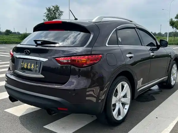 Infiniti FX 2010