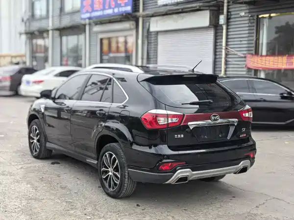 BYD S7 2015