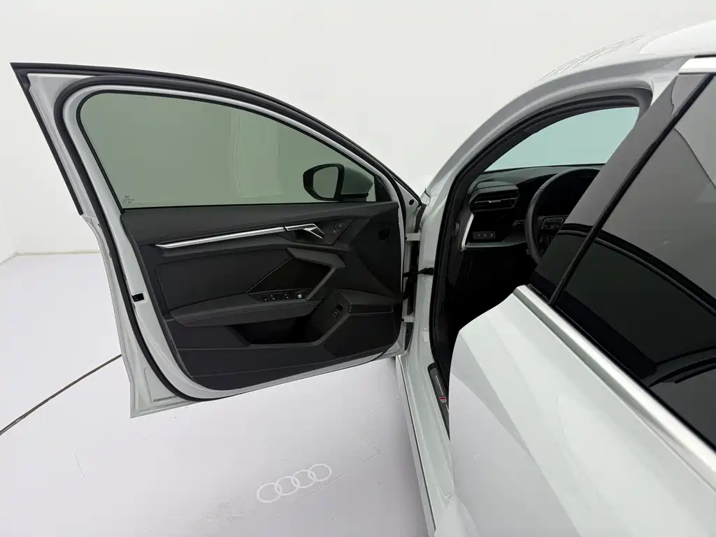 Audi A3 2022 — фото 21
