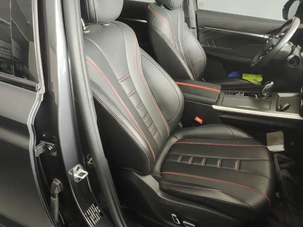 Roewe RX5 MAX 2022 — фото 25