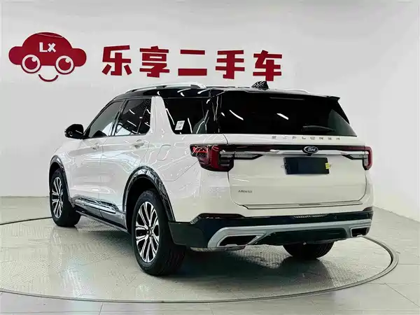 Ford Explorer 2024