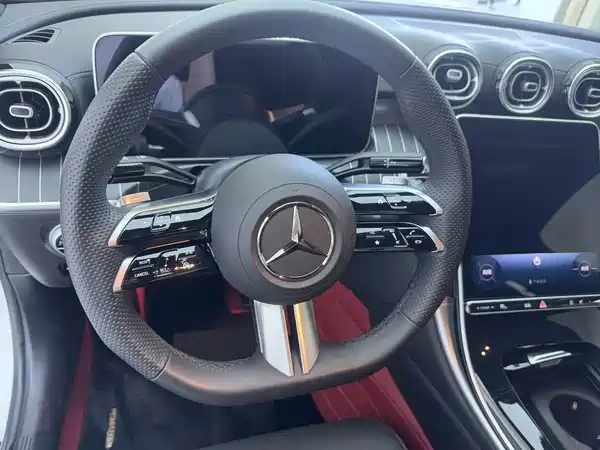 Mercedes-Benz C-Class 2024