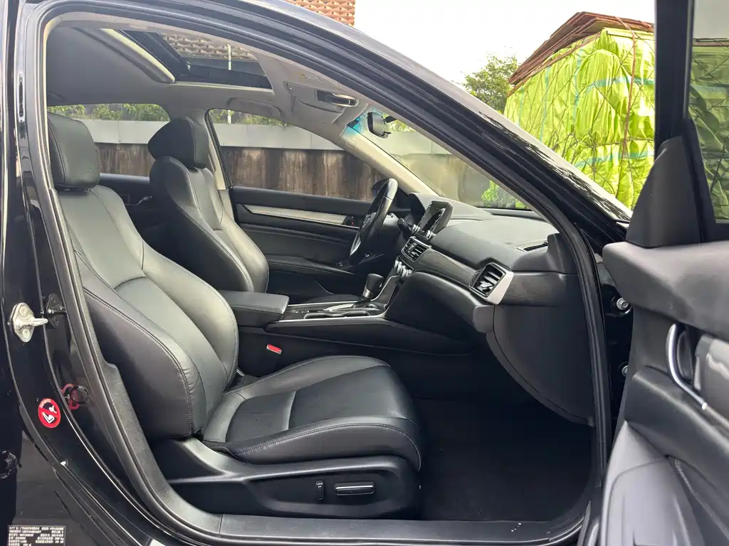 Honda Accord 2021 — фото 13