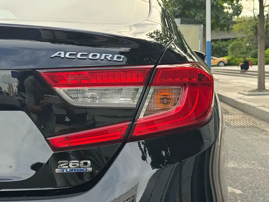 Honda Accord 2021 — фото 32