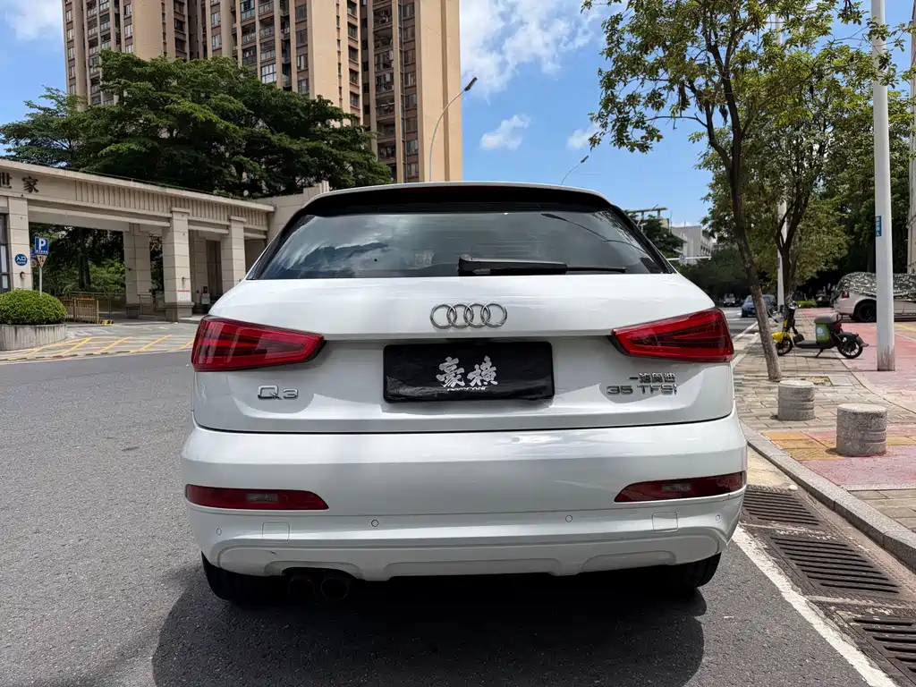 Audi Q3 2015