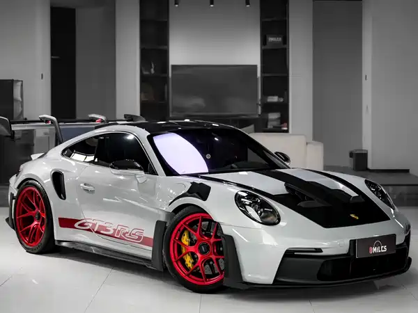 Porsche 911 2025