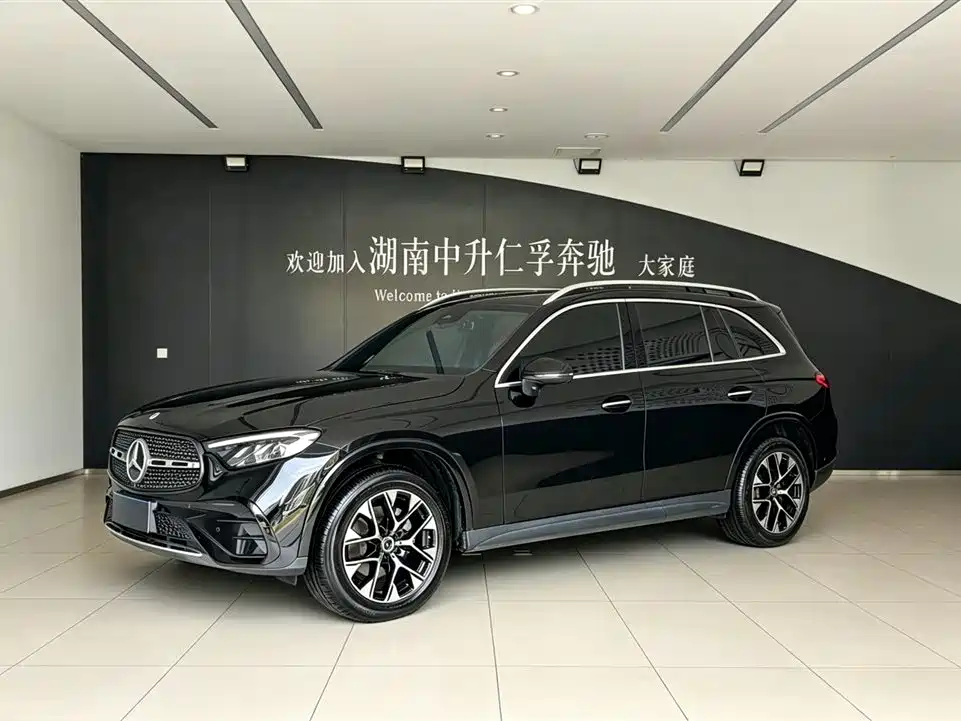Mercedes-Benz GLC 2023