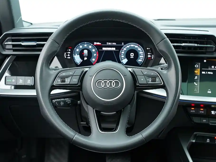 Audi A3 2024 — фото 19