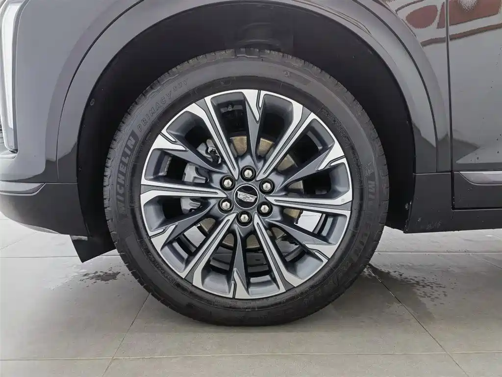 Cadillac XT5 2024 — фото 17