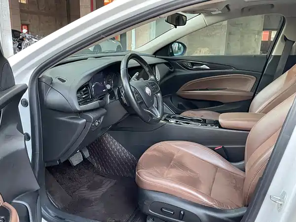 Buick Regal 2020