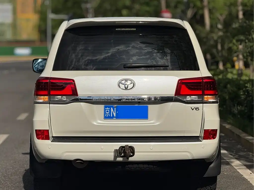 Toyota Land Cruiser 2016 — фото 5