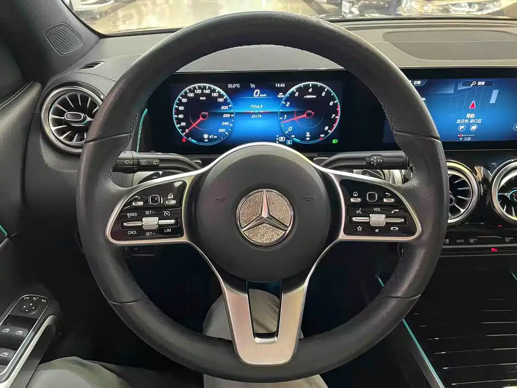 Mercedes-Benz GLB 2023 — фото 7