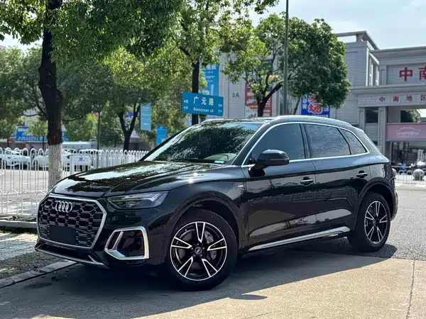 Audi Q5L 2025