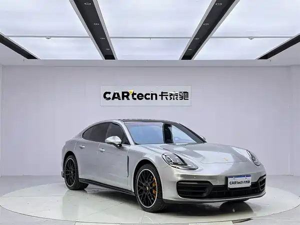 Porsche Panamera 2024