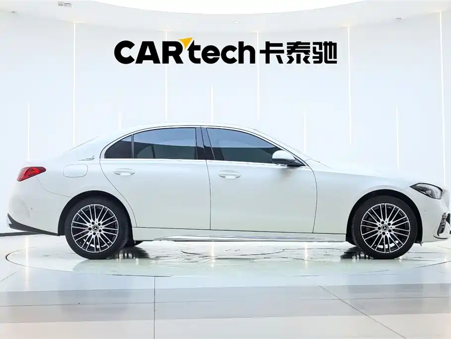 Mercedes-Benz C-Class 2023 — фото 5