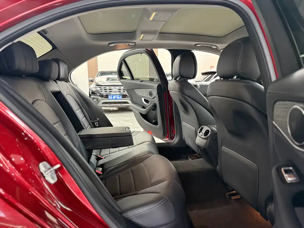 Mercedes-Benz C-Class 2014 — фото 17