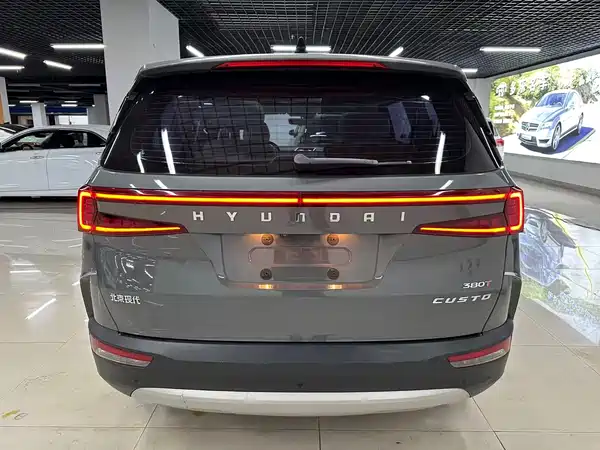 Hyundai Custin 2021