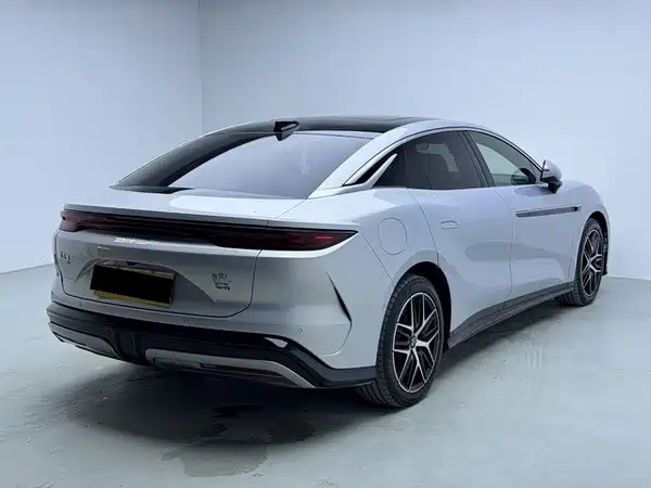 BYD Han L 2025