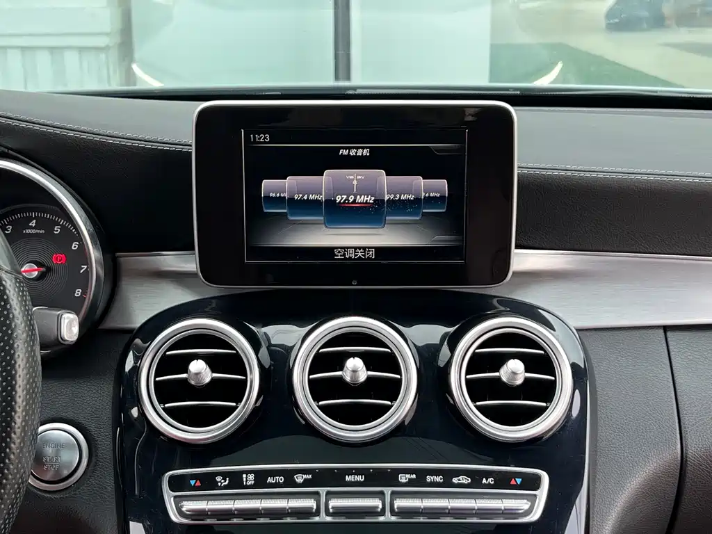 Mercedes-Benz C-Class 2017 — фото 13