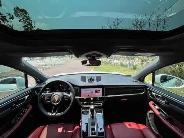 Porsche Macan 2023