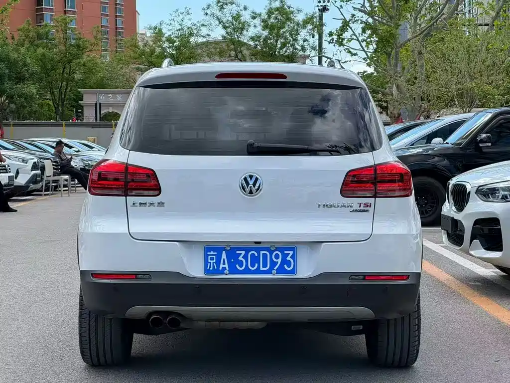Volkswagen Tiguan 2015 — фото 9