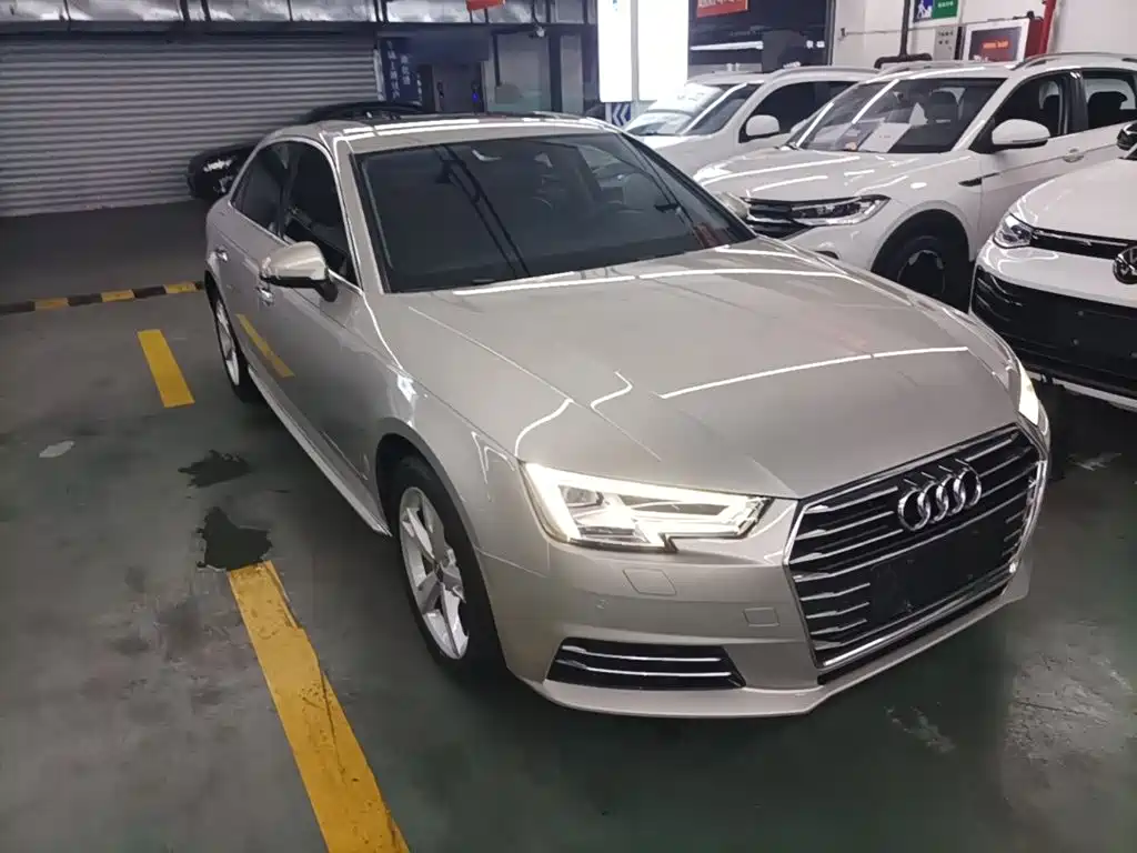 Audi A4L 2017 — фото 4