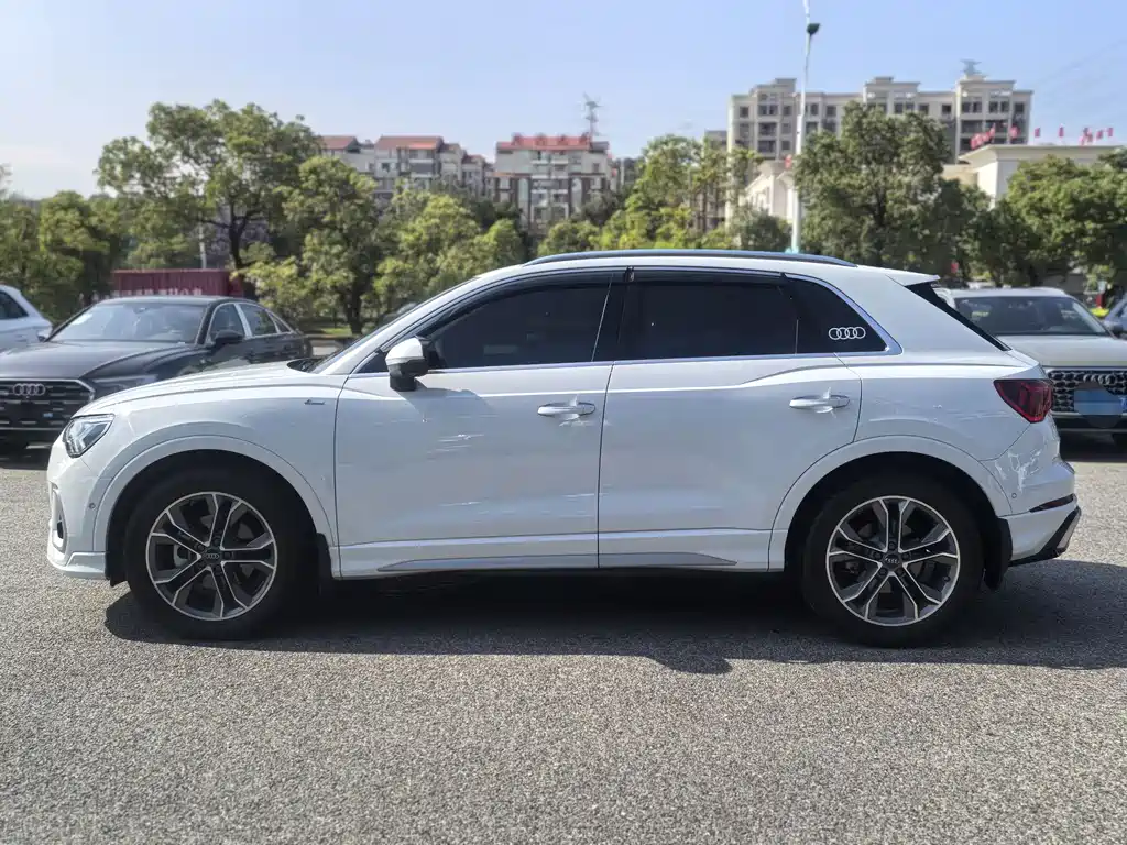Audi Q3 2025