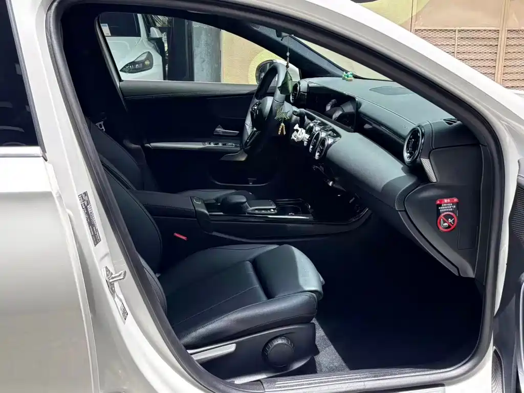 Mercedes-Benz A-Class 2022