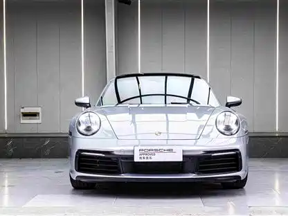 Porsche 911 2021 — фото 2