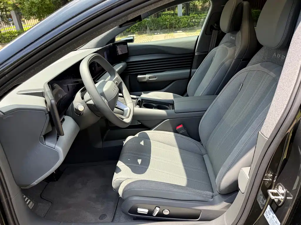 Audi E5 Sportback 2025 — фото 10
