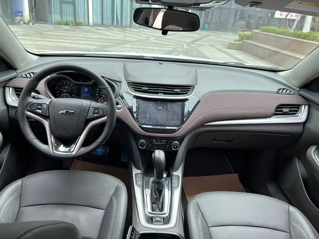Chevrolet Malibu 2018 — фото 10