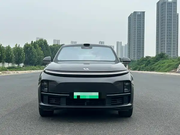 Li Auto L7 2025