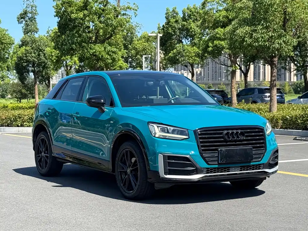 Audi Q2L 2019 — фото 25