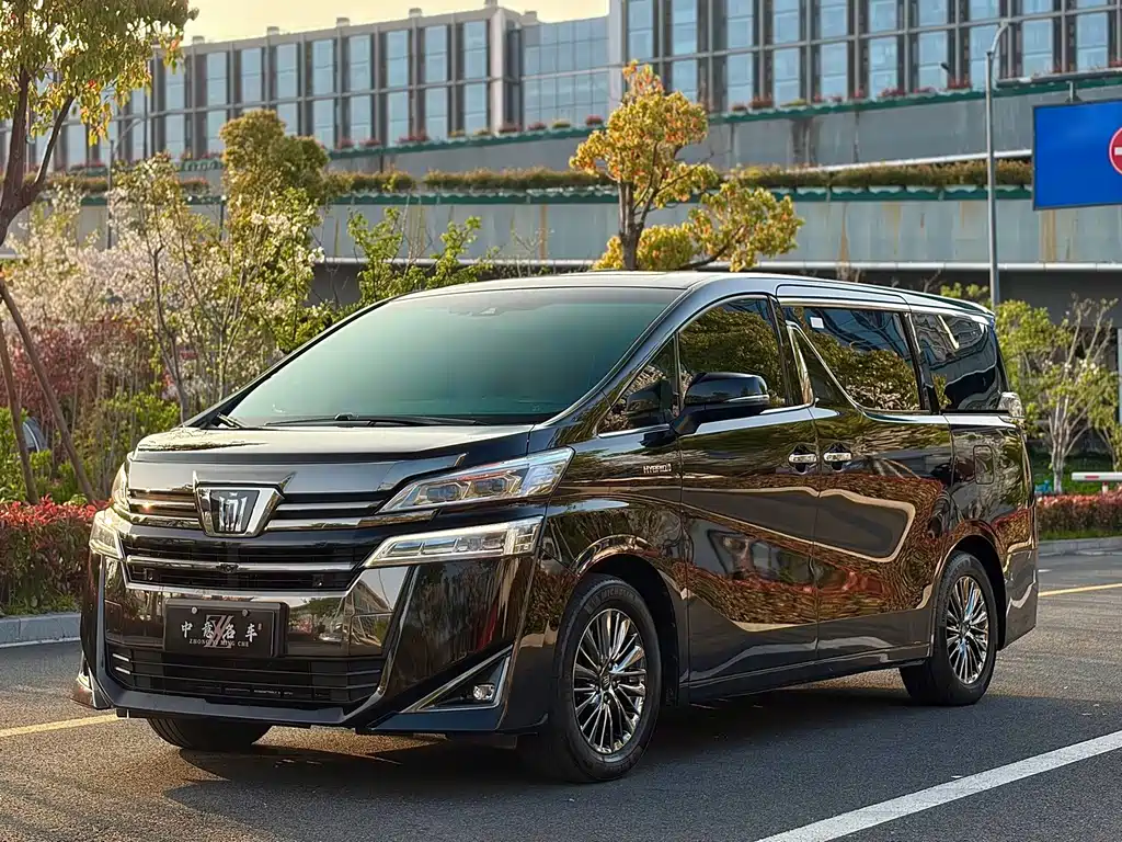 Toyota Vellfire 2021 — фото 2