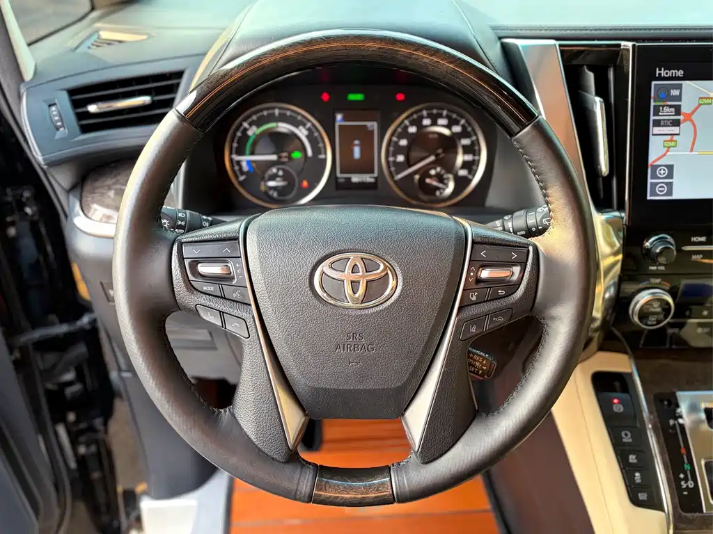 Toyota Vellfire 2021 — фото 6