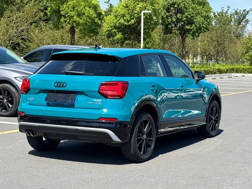 Audi Q2L 2019 — фото 31