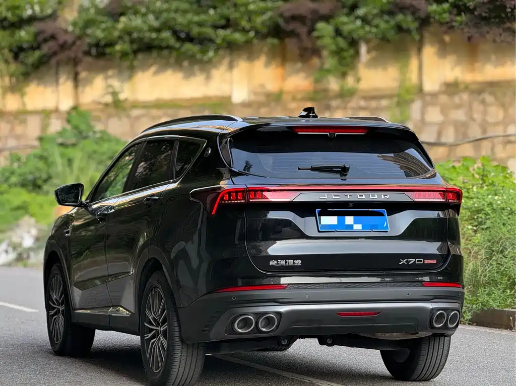 Jetour Jietu X70 PLUS 2024 — фото 9