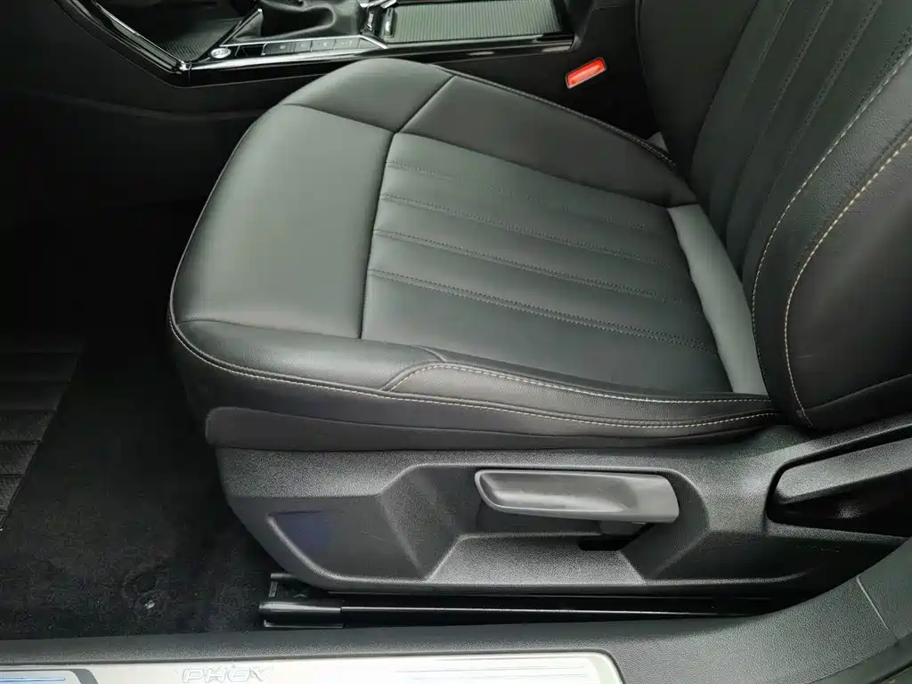 Volkswagen Passat PHEV 2022 — фото 19