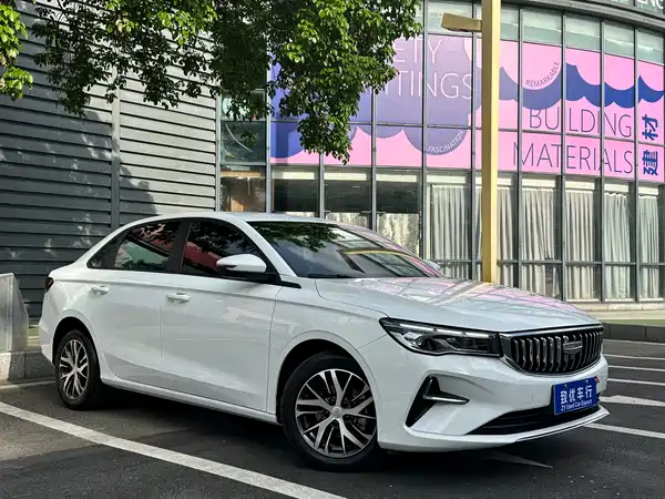 Geely Emgrand 2025